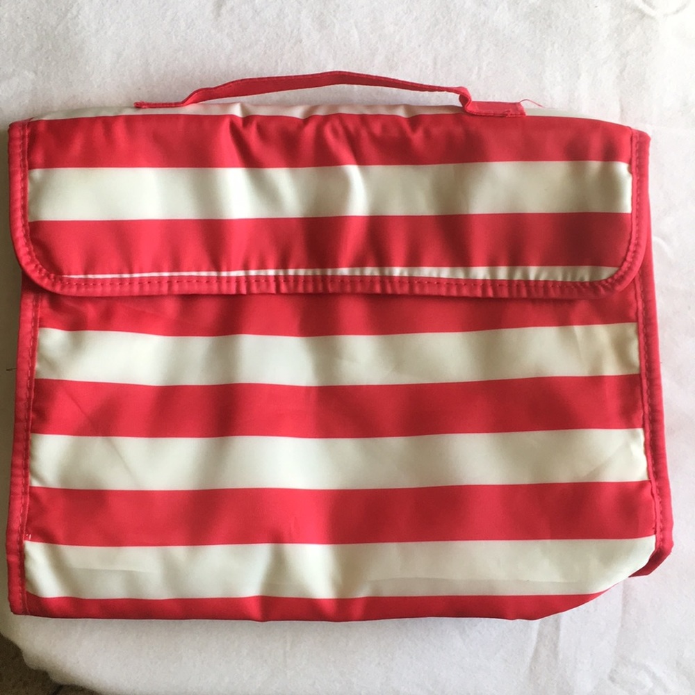 Bath & Body Works travel cosmetics bag